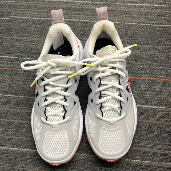 Nike Air Max BRAND NEW - Picture 2 of 3